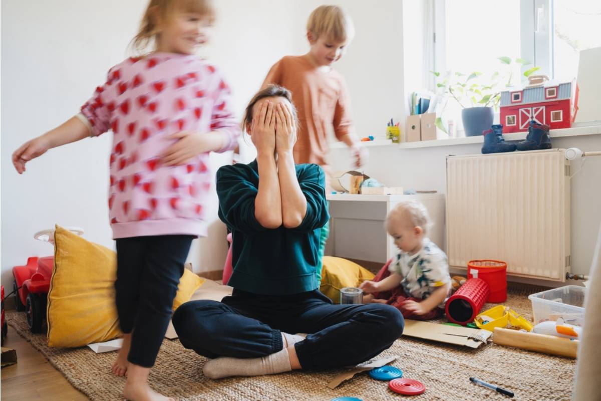 A Mom Says Her 4- and 7-Year-Olds Turn Every Weekend Into a Marathon, and She Is Starting to Count Down to Monday