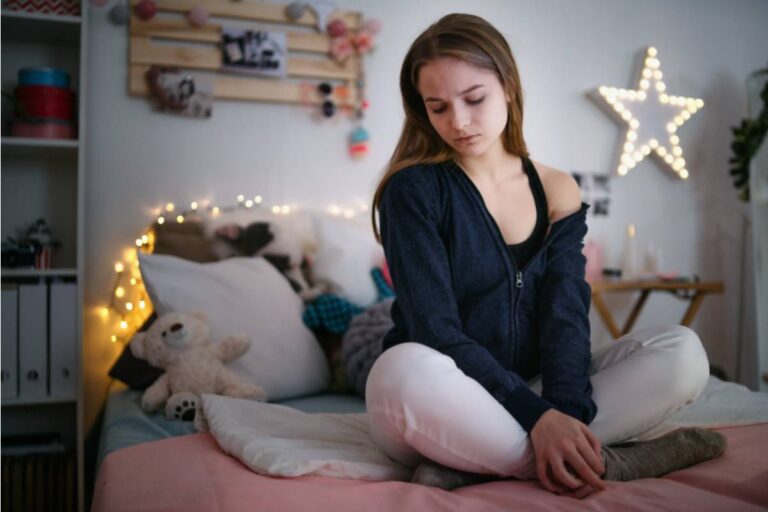 A Mom Says Her 9-Year-Old Came Home From School Feeling Excluded, Then Whispered She Hated Being Herself at Bedtime