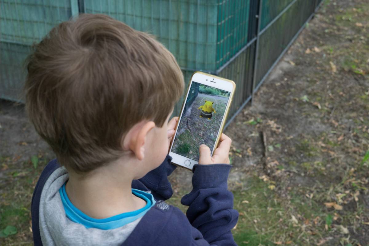 A Mom Says Her Brother Told Her to Bring His Friend's Son on a Pokémon Go Day, Even Though She Never Agreed to Babysit Him