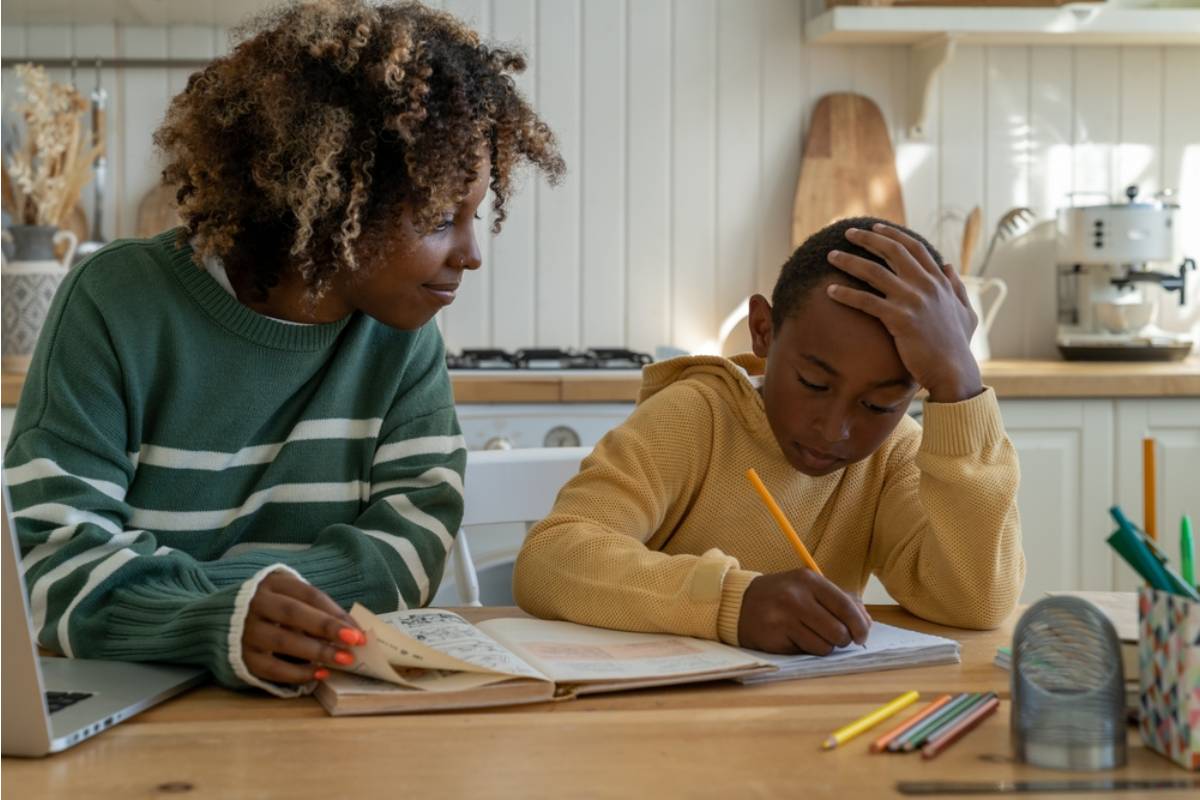 A Mom Says Her Fourth Grader Comes Home From School With 90 Minutes of Homework Every Night, and She’s Watching Her Bubbly Daughter Slowly Fade