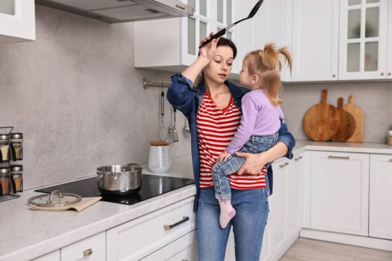 A Mom Says Her Husband Thinks Earning the Money Means He Can Ignore Parenting and Housework, and She's Finally Reached Her Breaking Point