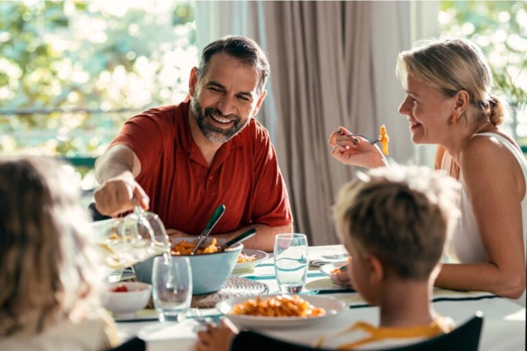 A Mom Says Her Husband's Brother Ordered Expensive Food for Himself and His Kids on His Birthday, Then Told Their Mom Her Husband Needed to Learn How to Behave