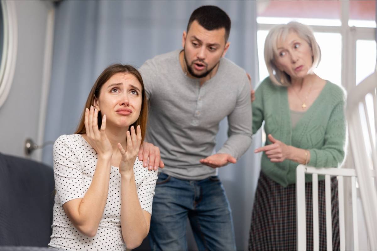 A Mom Says Her Partner Let His Mother Into Her Finances and Medical Life While She Was Pregnant, and She Still Doesn't Know What He Told Her