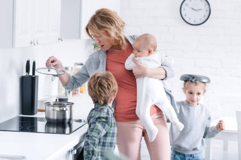 A Mom Says She Asked Her Husband to Check the Potatoes Before Dinner, and His Reaction Turned a Simple Family Meal Into a Much Bigger Problem