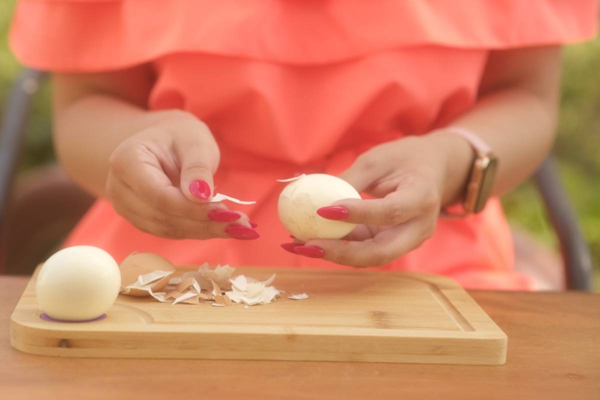 A New Mom Asked Her Partner to Peel Two Eggs While She Fed Their Baby, and His Refusal Turned Into a Much Bigger Argument