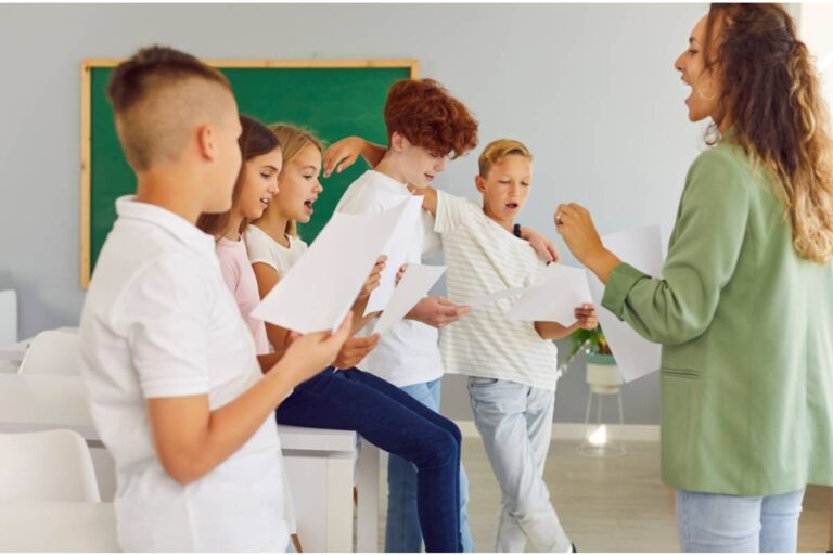 A Teacher Says She Took Over a Fifth-Grade Music Class and the Students Refused to Listen, Until the School Staff Finally Told Her She Was Dealing With Their Worst Group Yet
