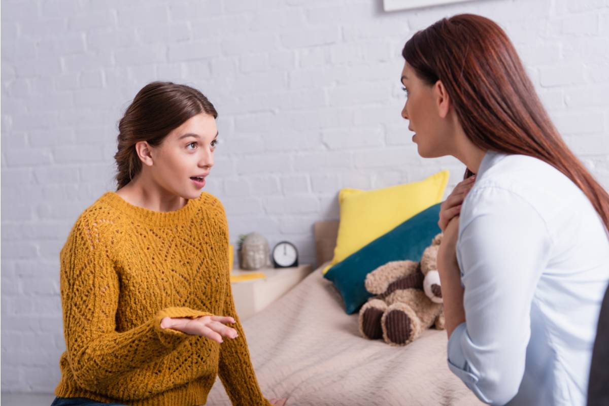 A Teen Says Her Aunt Stayed in Her Bedroom All Summer After Losing Her Mom, and the Moment She Asked for Her Room Back Changed the Whole House
