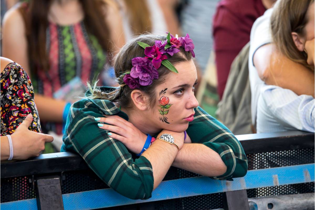 A Woman Says Her Boyfriend's One-Word Answer at a Town Festival Made Her Rethink Five Years Together, and His Next Question Hurt Even More