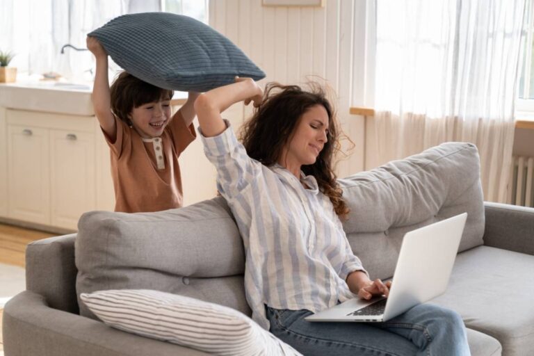 A Dad Says His 4-Year-Old Waits Until He Leaves the Room to Insult and Hit His Mom, and He's Running Out of Ways to Make It Stop