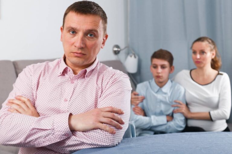 A Dad Says His Kids’ Wild Sibling Games Are Completely Normal, but His Only-Child Wife Keeps Asking Whether They’ve Gone Too Far