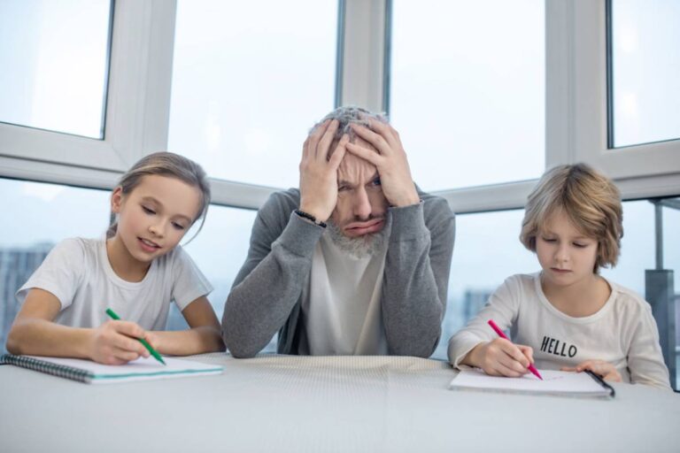 A Dad Says His Parents Once Had Grandparents Who Helped Raise Them, but Now His Own Kids Barely See Theirs