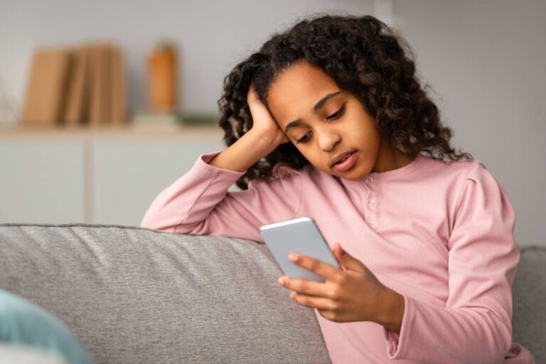 A Mom Says Her 11-Year-Old Daughter Is Surrounded by Teammates With Instagram, Snapchat, and TikTok Accounts, and She's Wondering If Waiting Until They're Older Makes Her the Overprotective Parent
