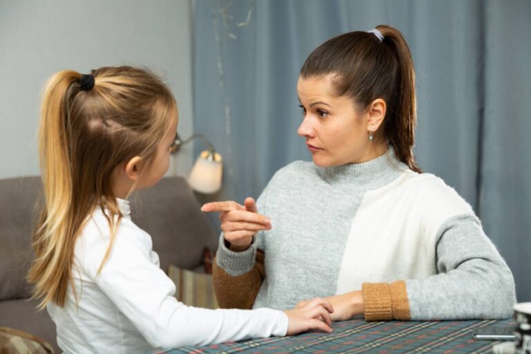 A Mom Says Her 6-Year-Old Daughter Suddenly Declared That Dark Skin Looks “Weird,” and She’s Worried About Where the Idea Came From