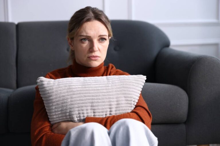 A Mom Says She Would Warn Her Younger Self Against Marriage and Kids, and 45 Other Anonymous Confessions Reveal the Struggles Parents Rarely Admit Out Loud