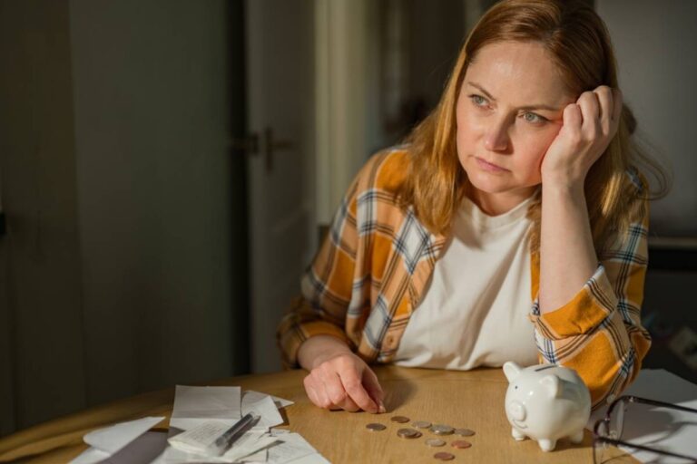 A Mom Says She and Her Husband Won’t Open a Joint Account, and a Costly Breakup Explains Why She Isn’t Changing Her Mind