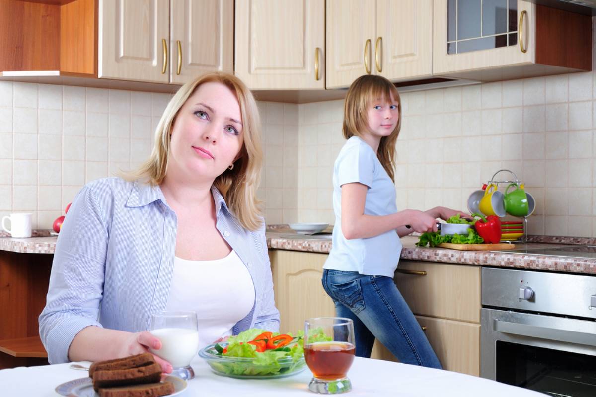 A Parent Says Her Teen Would Happily Eat the Same Few Meals Forever, and She’s Trying to Teach Better Habits Without Turning Every Dinner Into a Battle