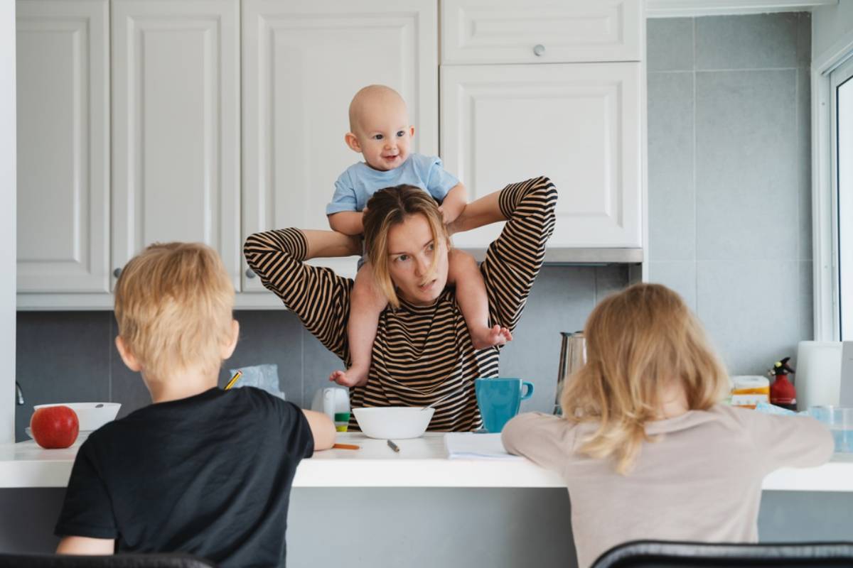 A Parent Says She’s Raising Three Kids Without a Village and Wonders How Grandma Managed Four, Until She Learns What Grandma Wasn’t Expected to Do