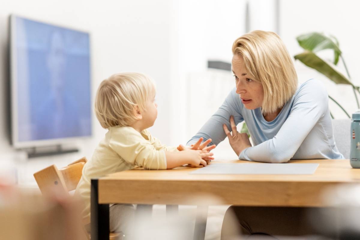A Parent Says Their 4-Year-Old Has Started Correcting Everyone She Meets, and Then They Found Out Where She Learned It