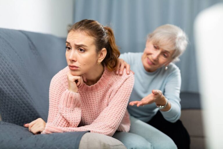 A Person Says Their Family Finally Saw Through Their Mother After Years of Manipulation, and the Moment She Exposed Herself Changed Everything