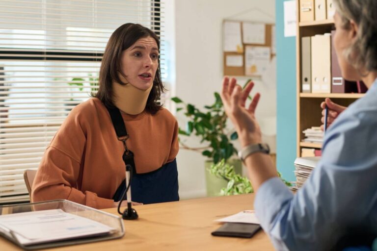 A Pregnant Woman Told a Coworker She Wasn't Speaking to Her Mom, and the Woman Started Crying Until She Demanded She Call Her
