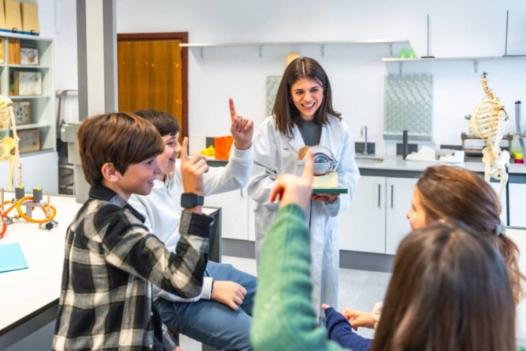 A Teacher Says Her Eighth Graders Scored Better on Science Tests After Three Years With Her, and One Casual Remark Made Her Realize How Much Their Growth Had Been Overlooked