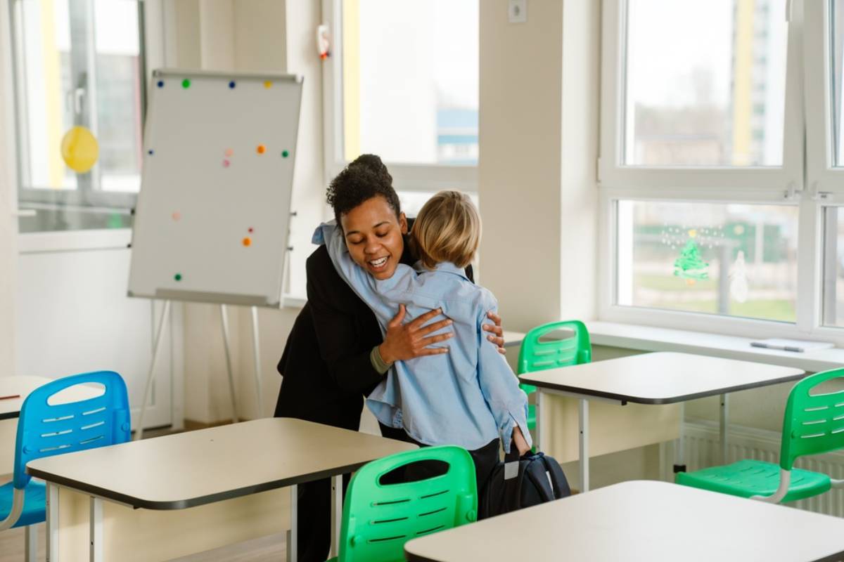 A Teacher Says a Seventh-Grader Returned to Class Looking Heartbroken and Asked for a Hug, and His Unexpected Request Reminded Them Why Middle School Teachers Matter