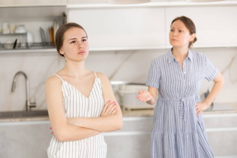 A Teen Says Her Mom Refused to Help With Homecoming After One Argument, Then Said She Was Fine With Their Relationship Never Being Fixed
