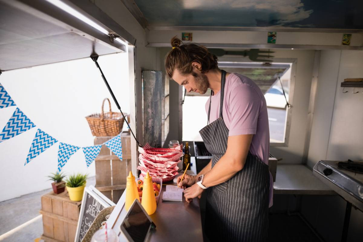 A Wife Says Her Husband Suddenly Has Money for a Food Truck After Saying He Couldn't Help Pay for Their $60,000 Kitchen Remodel