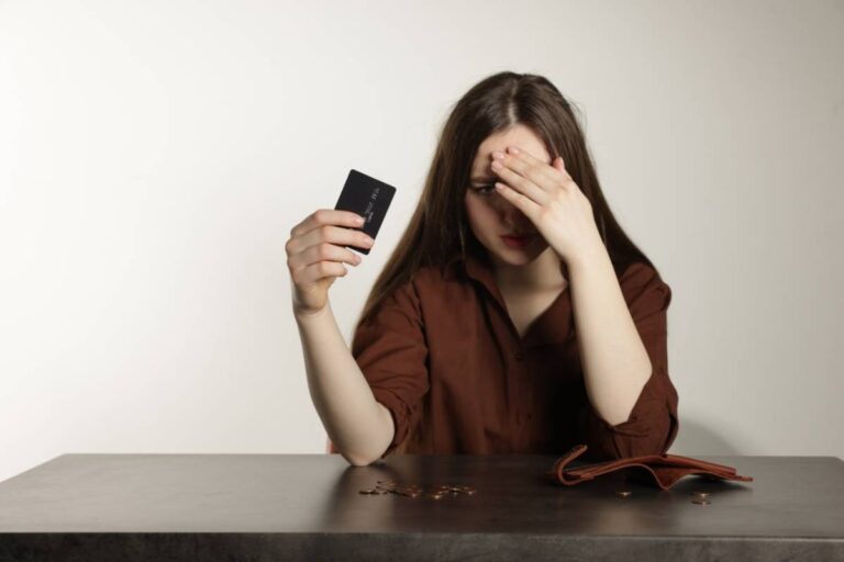 A Woman Says Her Parents Used Her Credit Since Age 12, Then Asked Her to Co-Sign Their Mortgage, So She Sent Them a $9,780 Bill Instead