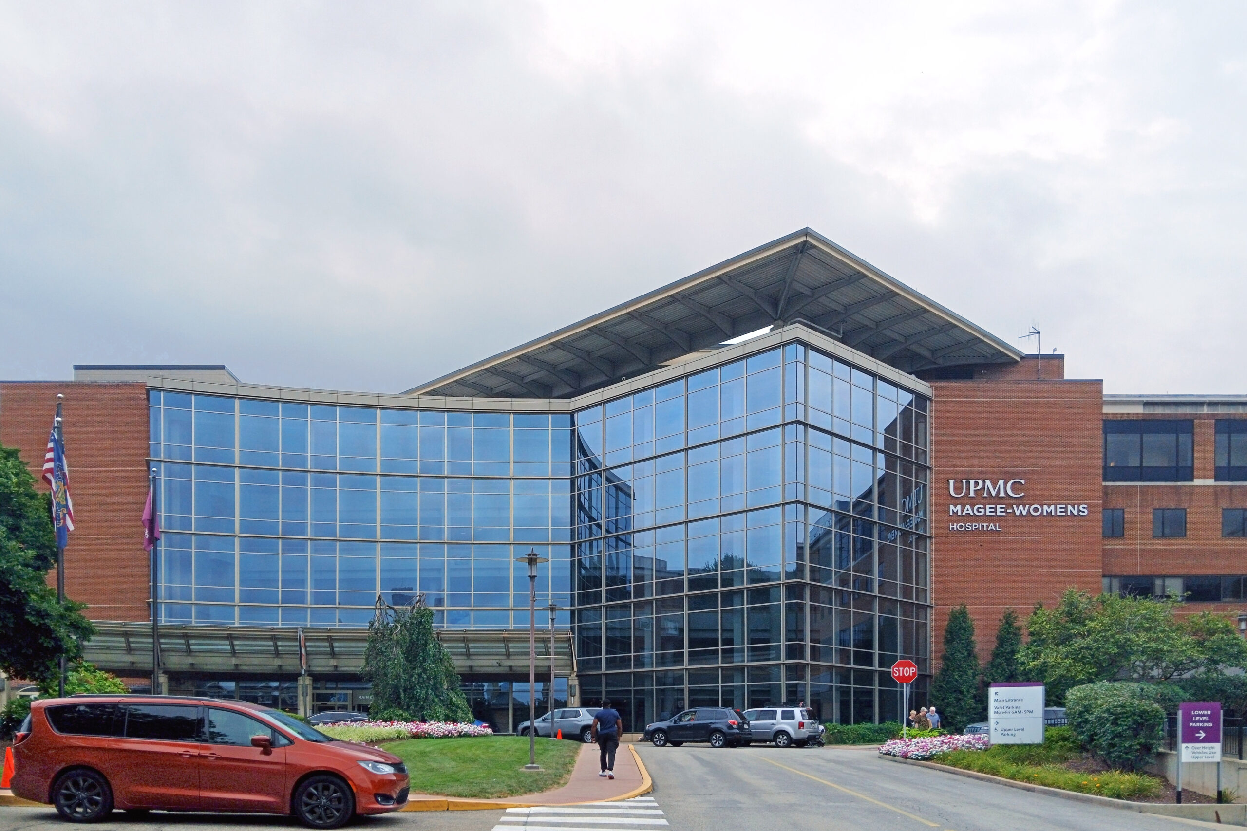 Main entrance of UPMC Magee-Womens Hospital in Pittsburgh